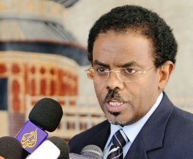 وزير النفط السوداني احمد عثمان