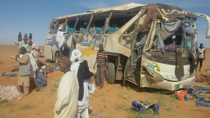 حادث لأحد البصات السفرية في شمال دارفور16 نوفمبر 2015 (سودان تربيون)
