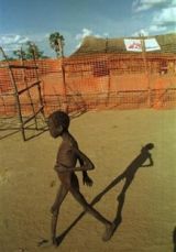 A_starving_Sudanese_boy.jpg
