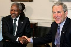 US_Bush_l_Kofi_Annan.jpg