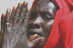 A_displaced_Sudanese_woman-2.jpg