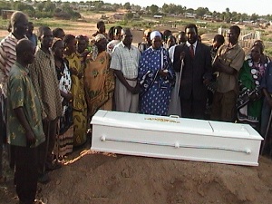 The remains of Mama Hellen Yaiyo Mude in front of the son Isaac Vuni, relatives and friends, was laid to rest at Juba Cemetery on 19th June 2008