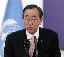 U.N. Secretary-General Ban Ki-moon answers reporters' questions during a joint press conference with South Korean Prime Minister Han Seung-soo, unseen, at government house in Seoul, South Korea, Friday, July 4, 2008 (AP)