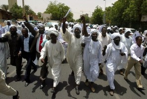 Supporters_of_al-Bashir.jpg