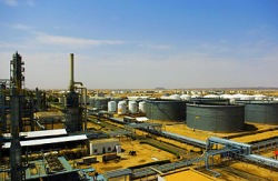 Khartoum Refinery Co. Ltd. installation in Sudan (Xinhua)