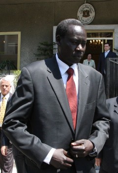 Sudan's Foreign Minister Deng Alor walks after a meeting his Syrian counterpart Walid al-Moualem in Damascus June 8, 2009 (Reuters)