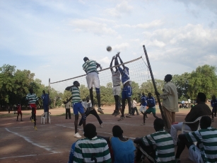 Jamus team hitting the ball, June 19, 2009 (photo M. Mayom)