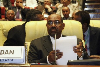 Sudan's President Omar Hassan al-Bashir attends the opening of the African Union (AU) summit in Sirte, about 600km (370 miles) east of Tripoli, July 1, 2009 (Reuters)