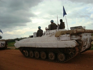 UN tanks patroling Abyei town , on July 23, 2009 (Photo by Ngor Arol Garang -ST)