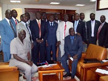 GoSS Heads of Missions pose picture with VP Dr. Riek Machar, Juba, July 29, 2009, (Photo by J.G. Dak -ST)
