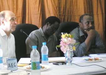 Abyei Chief administrator with his Deputy Raham Abdul Rahman in a meeting with border demarction technical team on Friday September 10, 2009 (photo Ngor Arol Garang - ST)