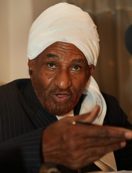 Sudanese political and religious leader Sadiq al-Mahdi, head of the Umma Party and Imam of the Sufi sect Ansar (Getty Images)