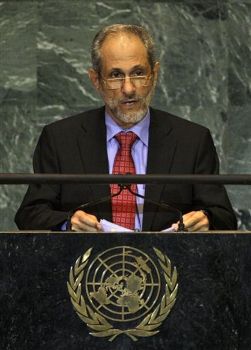 Sudanese adviser to the President Ghazi Salah Al-Deen Atabani addresses the 64th session of the United Nations General Assembly at the United Nations headquarters Monday, Sept. 28, 2009 (AP)