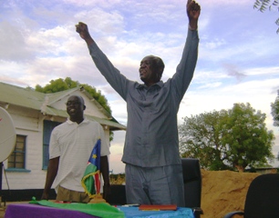 Jonglei Governor Kuol Manyang Juuk rejoices with SPLM supporters 