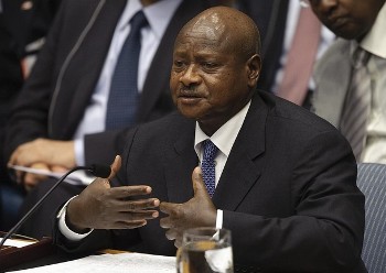 Ugandan President Yoweri Museveni addresses the United Nations Security Council meeting during the UN General Assembly at UN Headquarters in New York, NY, September 24, 2009 (AFP)