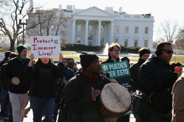 Demonstrators at the White House on January 9, 2010 (photo by Mark Lotwis, Save Darfur)