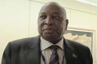 Minister David Athorbei