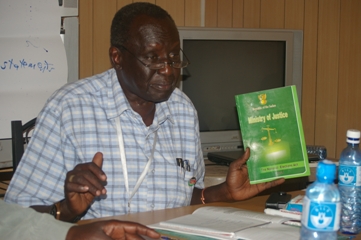 Samuel_Machar_member_of_Lakes_state_NEC.jpg