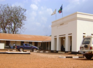 Front view for WES Secretariat General, Governor's office, in Yambio (photo by Philip Thon Aleu -- ST)