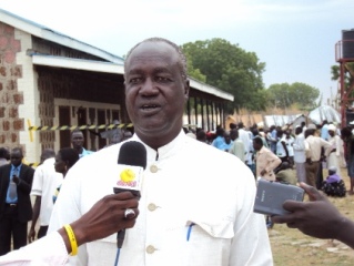 Caretaker Gov. Kuol Manyang Juuk of SPLM is projected to win (ST)