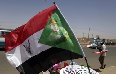 flags_picturing_al-Beshir.jpg