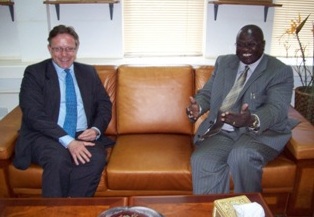 UK Special Representative for Sudan, Michael O’neil and GoSS VP, Riek Machar, Juba, (ST)