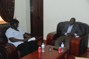 Ugandan Ambassador to Sudan Akech Okullu received by Western Equatoria State Governor, Col Bangasi Joseph Bakosoro (ST)