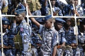 Southern Sudanese police (AFP)