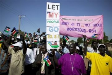Southern Sudanese take part in a march for southern independence in Juba Sudan, Wednesday, June 9, 2010 (AP)