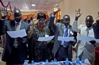 Swearing in of some 50 members of the State High Referendum Committees in Juba, South Sudan Monday, Aug, 23, 2010 (AP)