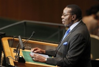 Bingu Wa Mutharika, President of Malawi, addresses the 65th session of the United Nations General Assembly at United Nations headquarters Thursday, Sept. 23, 2010 (AP)