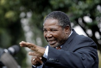 South Africa special envoy to Sudan  Charles Nqakula (Reuters)