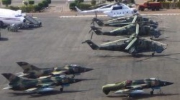Photograph of Nanchang A-5 Fanta fighters in Sudan captured by a UN observer July 2007 at Nyala airport in Southern Darfur (Felhangardetj.blogspot.com)