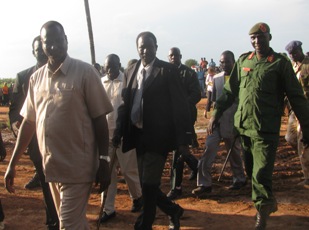 Lt. Gen. Taban Deng governor of Unity state (left) welcoming Maj. Gen. Gabriel Tanginye (right) on arrival in Bentui Unity state South Sudan, 19 Oct. 2010 (ST)
