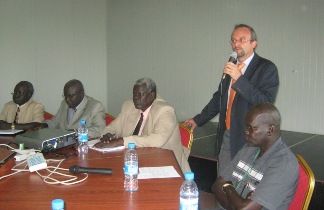 EC's Massimiliano Pedretti (standing) makes remarks during the one-day workshop on the agricultural extension policy for South Sudan, November 17, 2010 (ST)