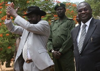 FILE - Sudan's First vice president Salva Kiir (L) gestures to leaders of the Elders Group in Juba (Reuters)