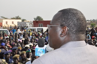 Machar addressing a meeting during his visit to Upper Nile and Jonglei states on Dec 9, 2010 (ST)