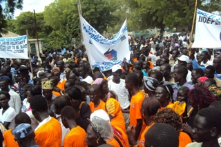 Southern Sudanese take to the streets in Bor, Jonglei State, to calls for separation. August 9, 2010 (ST)