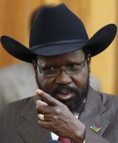 Kiir speaks to the press on 8 Jan 2011 (Reuters)