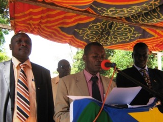 Left, centre to right: E. Eq governor Louis Lobong (ST)