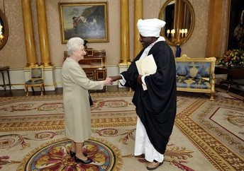 Queen Elizabeth II greets the Ambassador of Sudan, Abdullahi Al-Azreg during an audience at Buckingham Palace on October 19, 2010 in London, England (Getty)