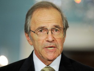 New US Special Envoy to Sudan, Princeton Lyman, speaks after being introduced by US Secretary of State Hillary Clinton at the State Department in Washington, DC, on March 31, 2011 (AFP)