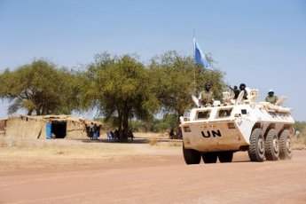 Zambian peacekeepers with the UN Mission in the Sudan (UNMIS) - photo: UN / Tim McKulka