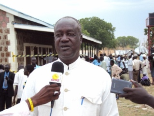 Governor Kuol Manyang Juuk (ST)