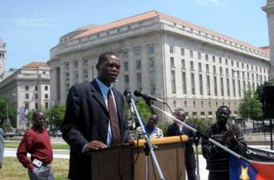 Governor Bakosoro addressing Abyei rally in Washington DC on  4 June 2011 (ST)