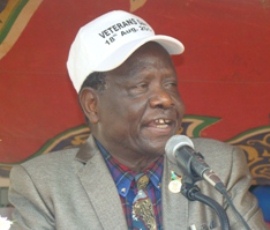 Former Anya Nya leader Joseph Lagu Yanga addressing war verteras in Juba, August 18, 2011 (ST)