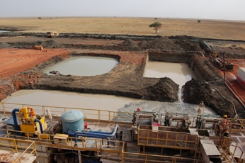 Oil well drilling at Sudan’s Heglig field (United Nation Environment Programme website)