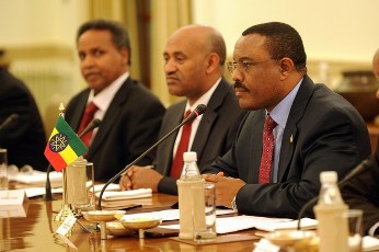 Deputy Prime Minister and Minister of Foreign Affairs of the Federal Democratic Republic of Ethiopia Hailemariam Desalegn (R) - Reuters