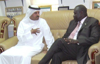 South Sudan VP Riek Machar (R) and Sheikh Buti Saeed (L), Juba, September 29, 2011 (ST)