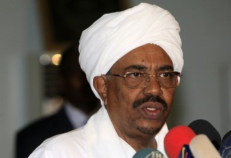 Sudanese President Omar al-Bashir speaks during a joint news conference with his South Sudanese counterpart Salva Kiir (not pictured) before his departure at Khartoum Airport October 9, 2011 (REUTERS PICTURES)